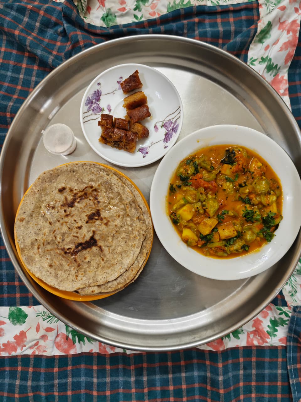 You are currently viewing Gilka no shaak (zucchini with gravy)